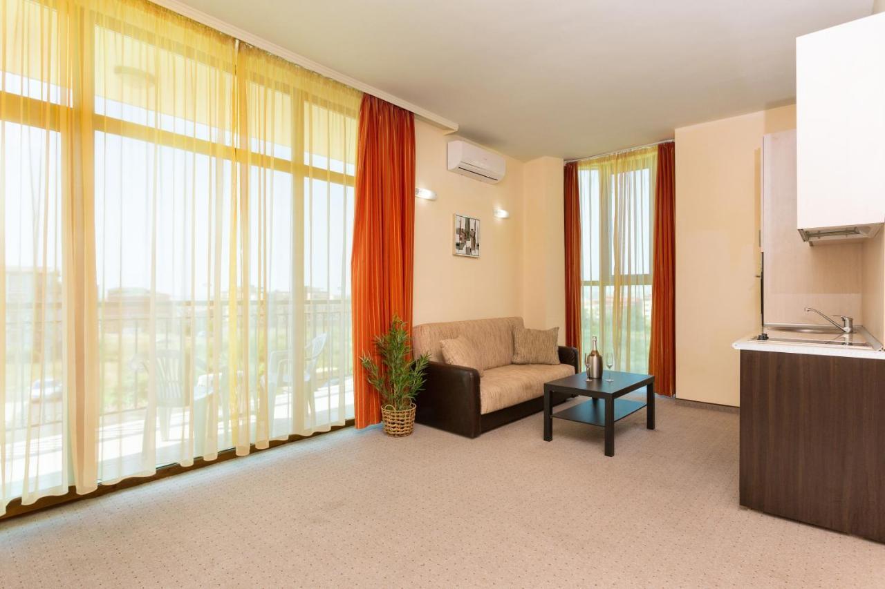 Hotel Julia Sveti Vlas Eksteriør billede